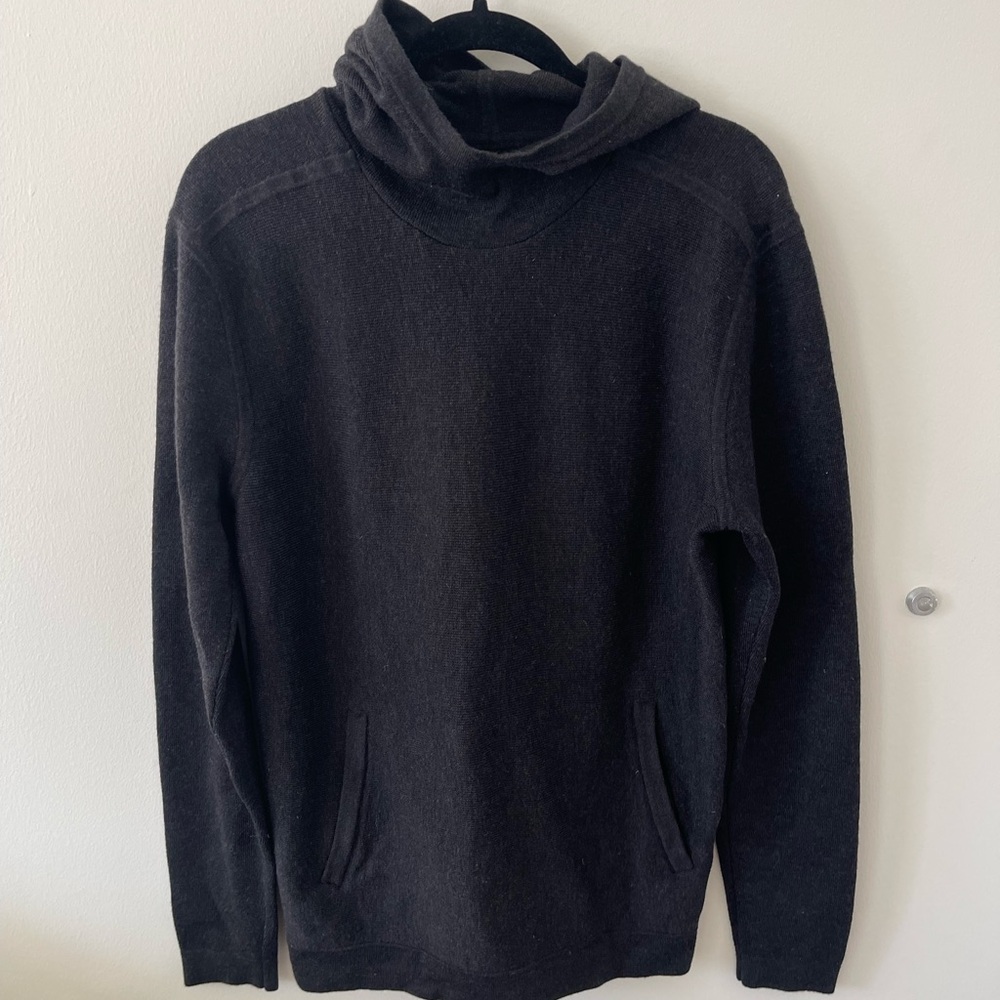 Lululemon Alpine Air Hooded Pullover Sweater Hoodie
100% Merino Wool